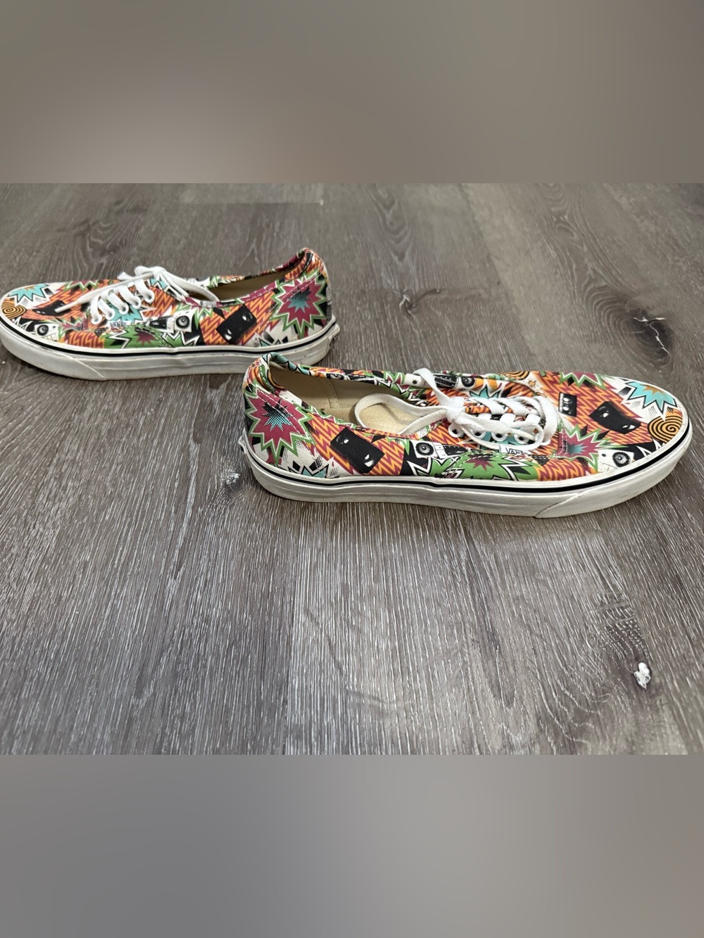 RARE🔥 VANS Authentic Boom Box Mixtape Retro Cassette City Skate Shoes Size 10 - Picture 3 of 8